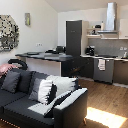 La Cerisiere Apartment Bessenay ภายนอก รูปภาพ